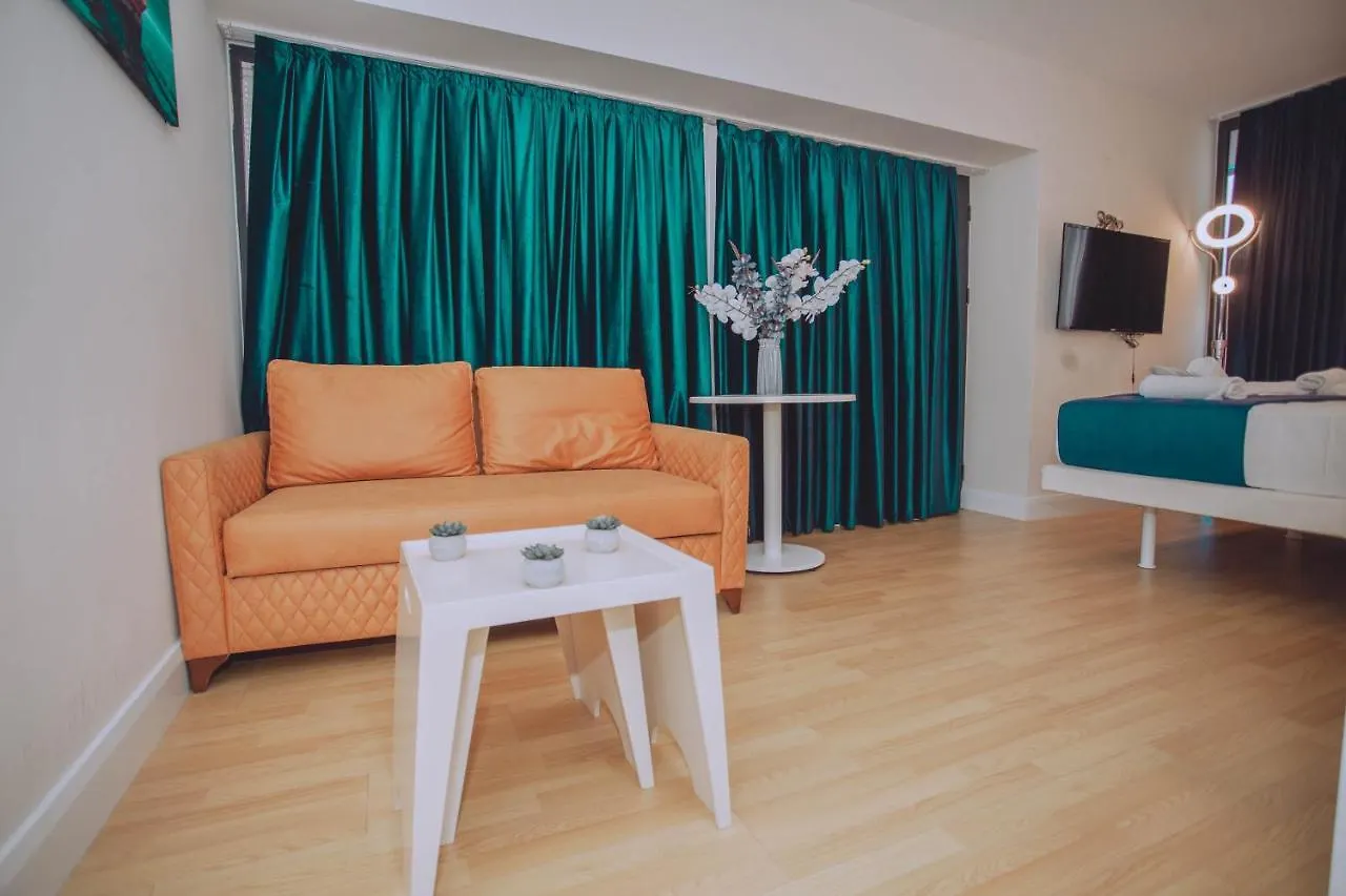 Come A Lot Aparthotel 바투미