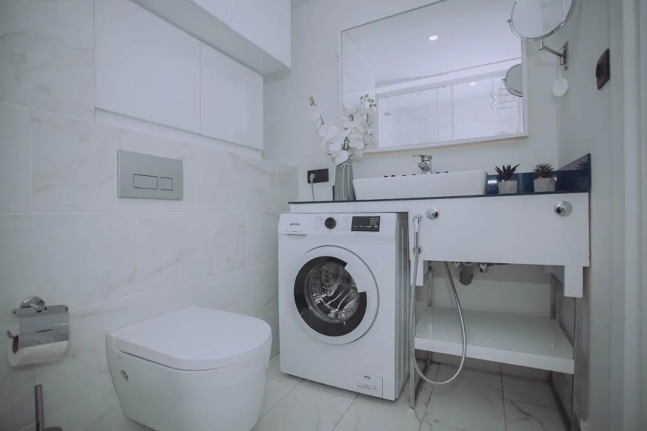 Come A Lot Aparthotel 바투미